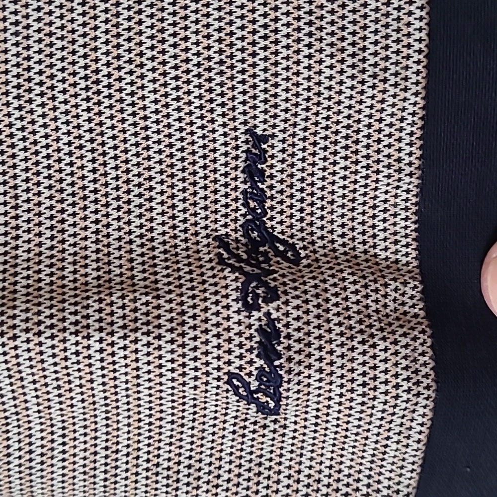 Tan & Gray Tiny Diamond Design Collared Polo Shirt/Golf Shirt, Large, Like New - Picture 5 of 5
